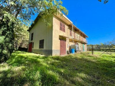 Casa semindipendente a Camerano Casasco